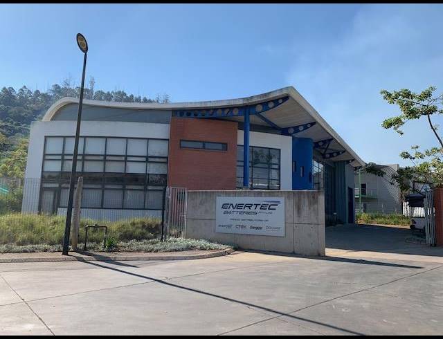909M² WAREHOUSE FOR SALE IN MAXMEAD